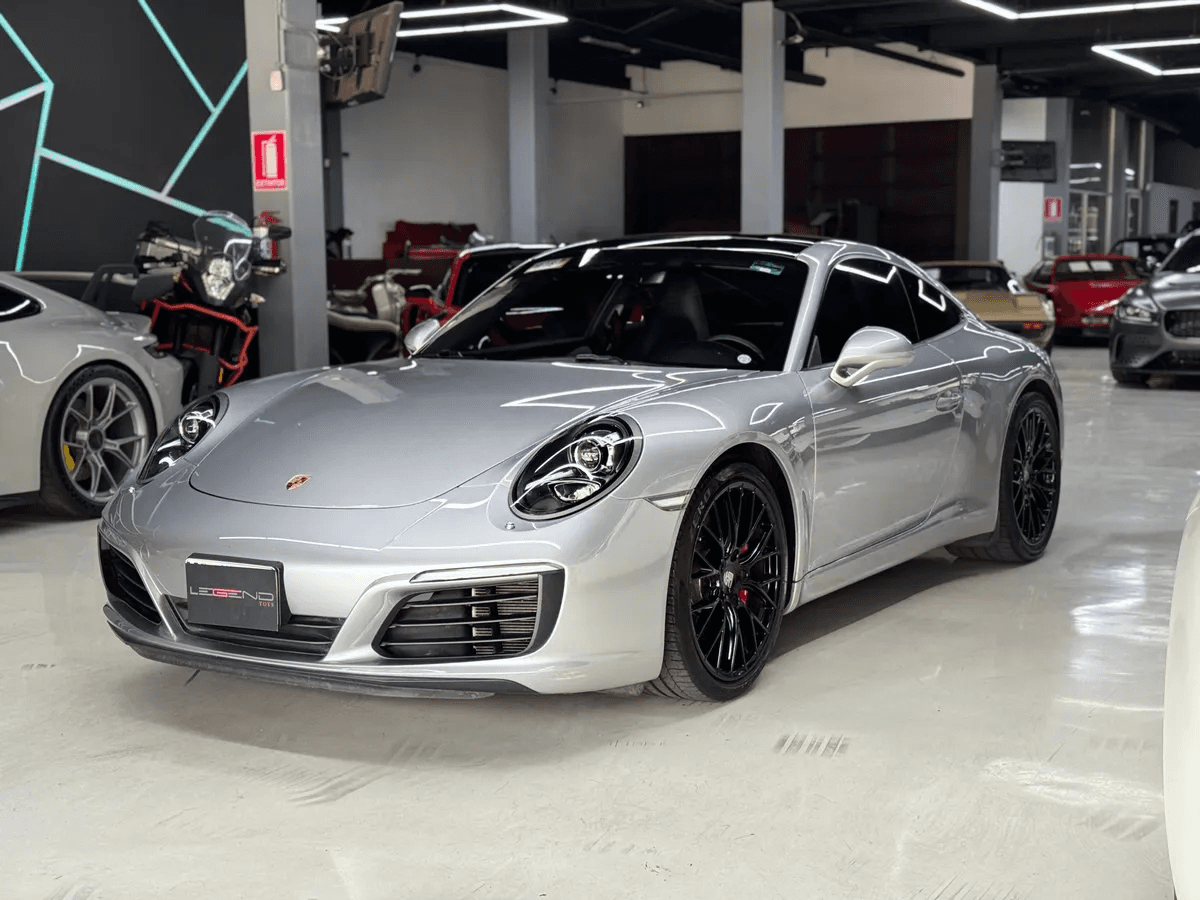 Porsche 911 Carrera